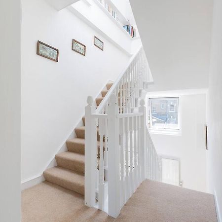 Spacious 3 Bedroom Flat With Terrace Londen Buitenkant foto