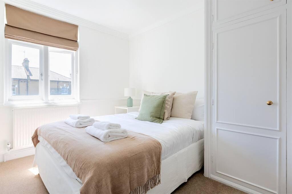 Spacious 3 Bedroom Flat With Terrace Londen Buitenkant foto