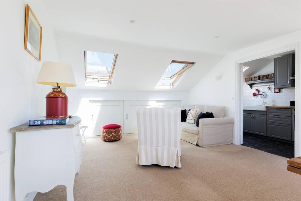 Spacious 3 Bedroom Flat With Terrace Londen Buitenkant foto