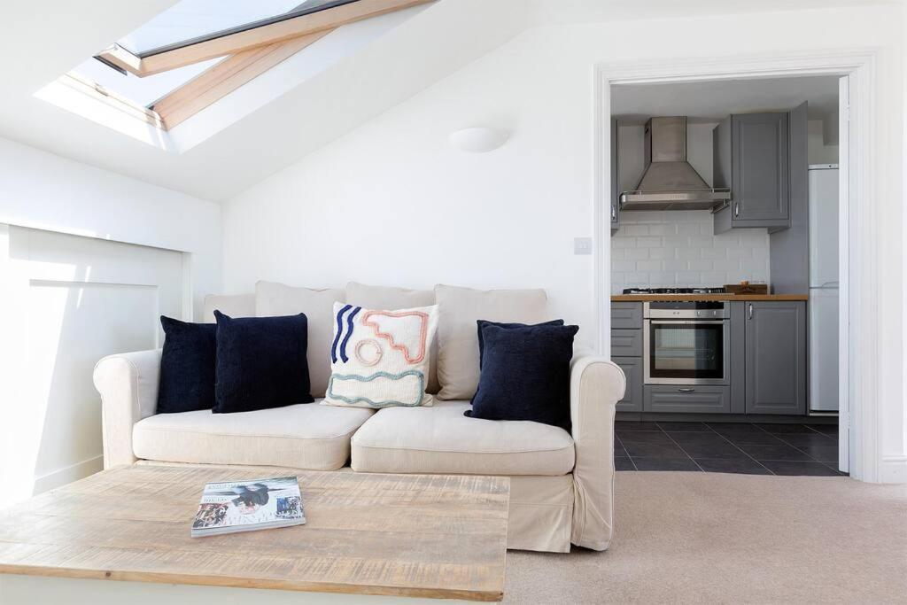 Spacious 3 Bedroom Flat With Terrace Londen Buitenkant foto