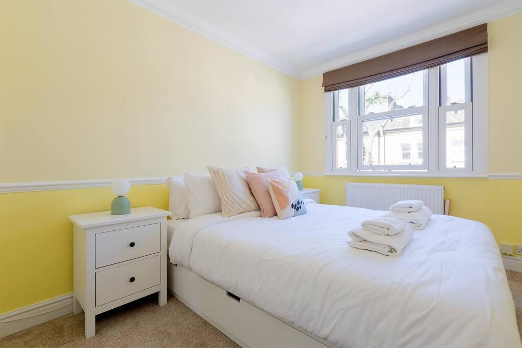 Spacious 3 Bedroom Flat With Terrace Londen Buitenkant foto
