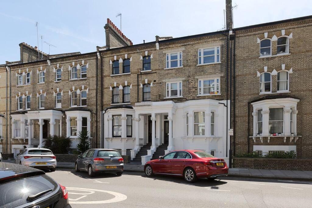 Spacious 3 Bedroom Flat With Terrace Londen Buitenkant foto